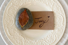 DIY thanksgiving fall leaf place cards