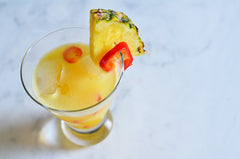 DIY cocktail: "Ai Yi Yi" mezcal, pineapple and red chile