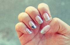 nails of the week: silver glitter tips