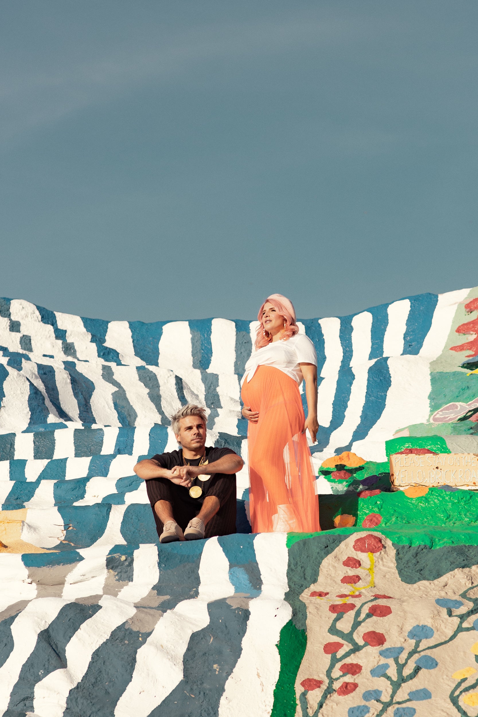 Retro-Inspired Maternity Shoot at Salvation Mountain!