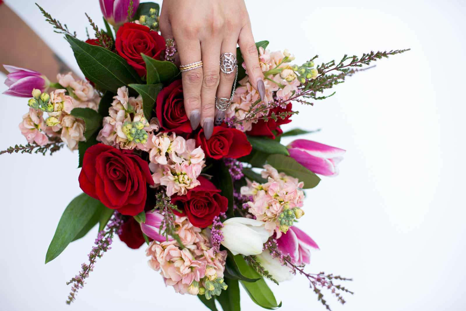 Bouquet of the Month: Grocery Store Valentine's DIY