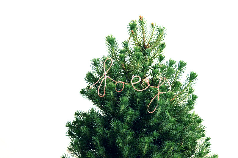 DIY cursive string tree ornament