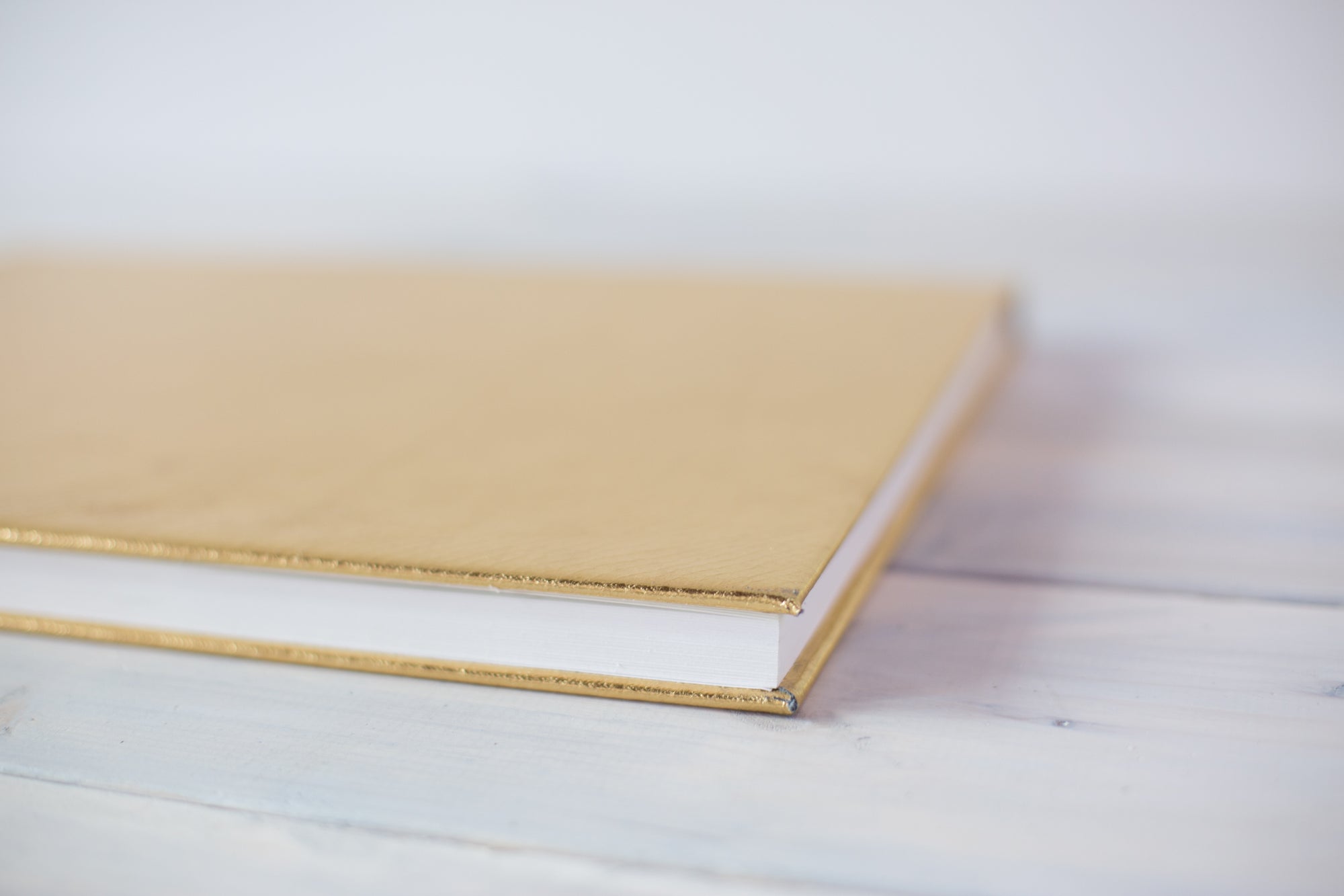 DIY Metallic Gold Guestbook