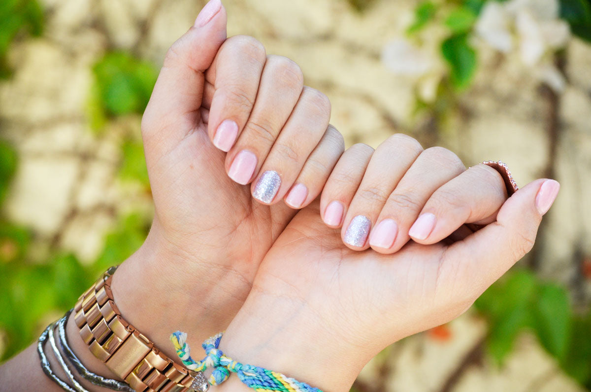 nail post: pale pink and silver glitter