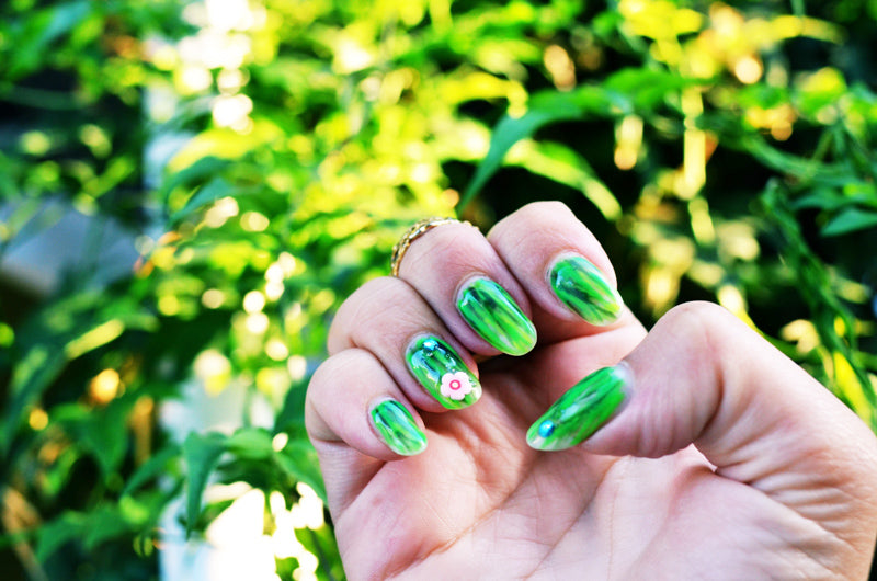 DIY nails of the week: fairy grass manicure