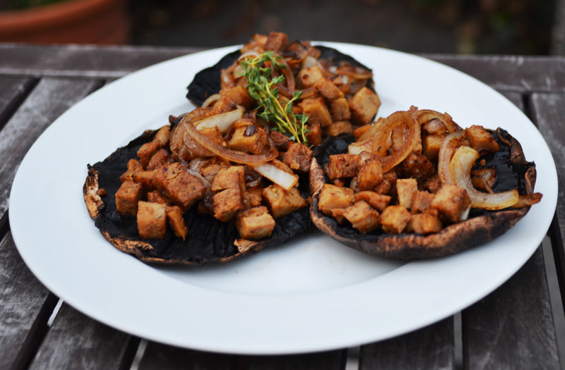 grilled portobellos with balsamic carmelized onions and seitan