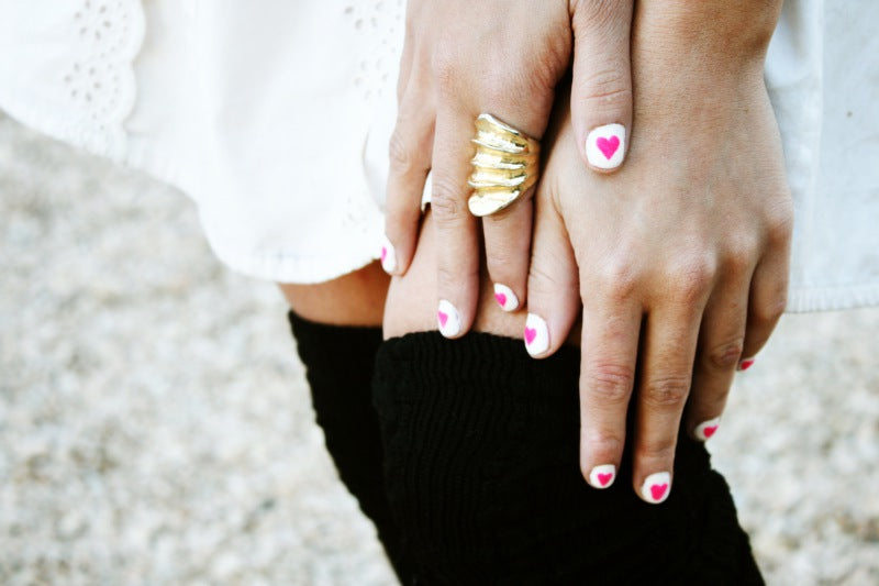 DIY heart-felt nails